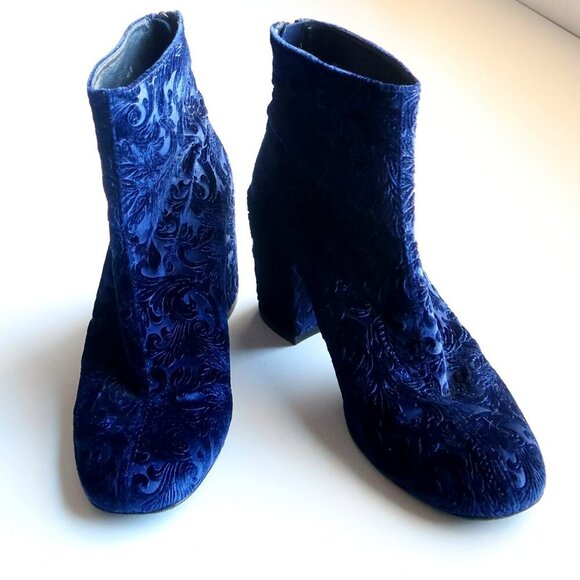 Stuart Weitzman Blue Floral Velvet Block Heel Ankle Boots Booties Size 9.5 - Picture 4 of 16